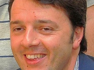 Io a Matteo Renzi non lo sopporto. Non sopporto a lui, non sopporto il suo tremendo accento fiorentino (che se lo usiamo noi napoletani, il nostro accento, siamo cafoni, se lo usa lui fa figo), non sopporto il suo modo di sedersi, di stare in piedi, di camminare, di guardare. Non sopporto la sua stucchevole campagna per le primarie copiata un po' da Prodi, un po' da Nixon e molto da Peter Florrick. Non sopporto il suo campaign manager, il brillante Gori.